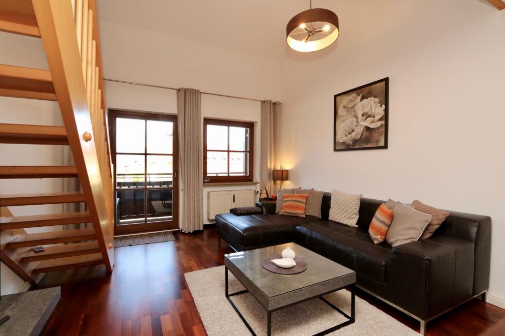 Central Pearl room 1